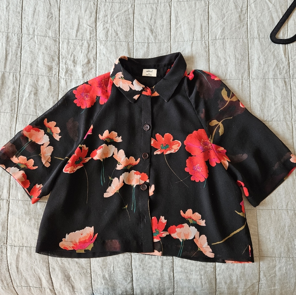 Aritzia Wilfred Henrietta top xs